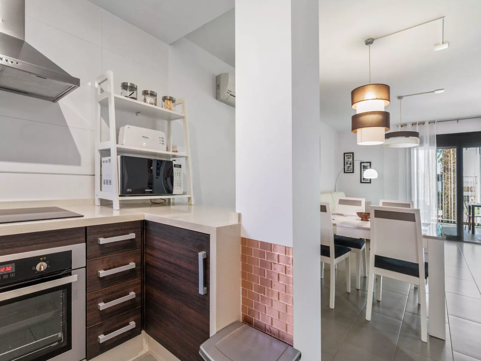 Oasis Beach 1-Binnen