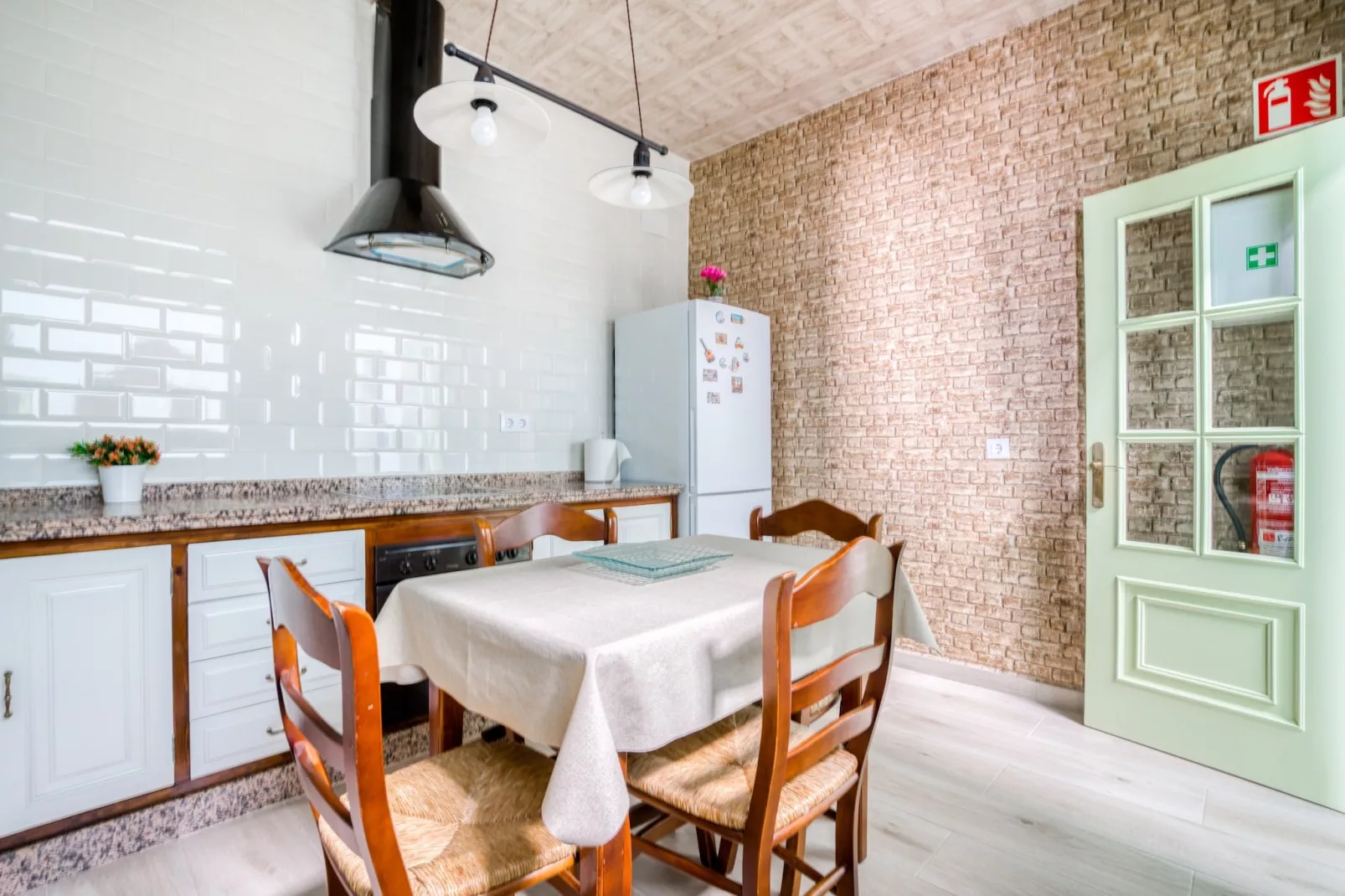 Casa De Huéspedes La Huerta-Eetkamer