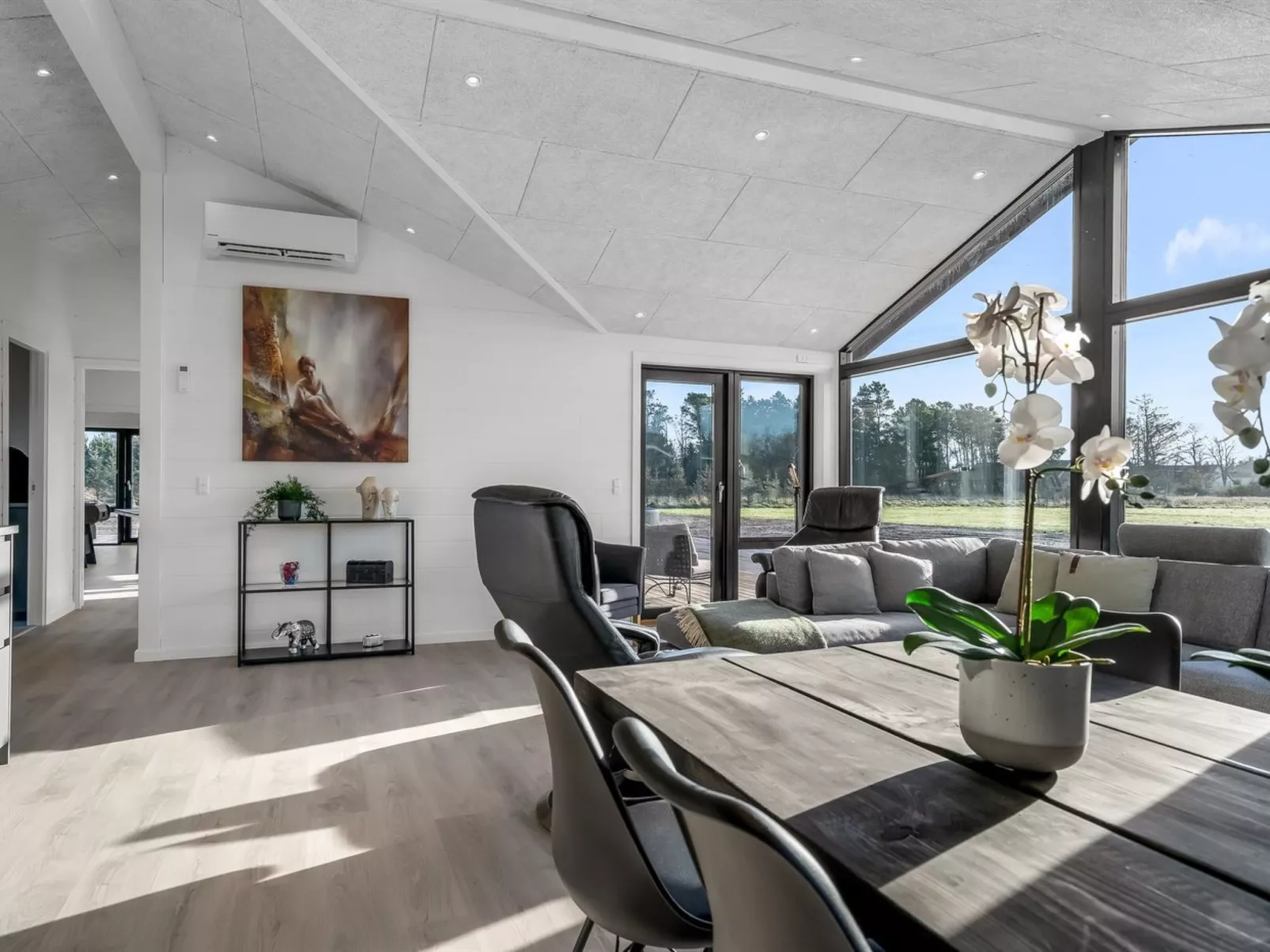 "Daren" - 700m from the sea-Binnen