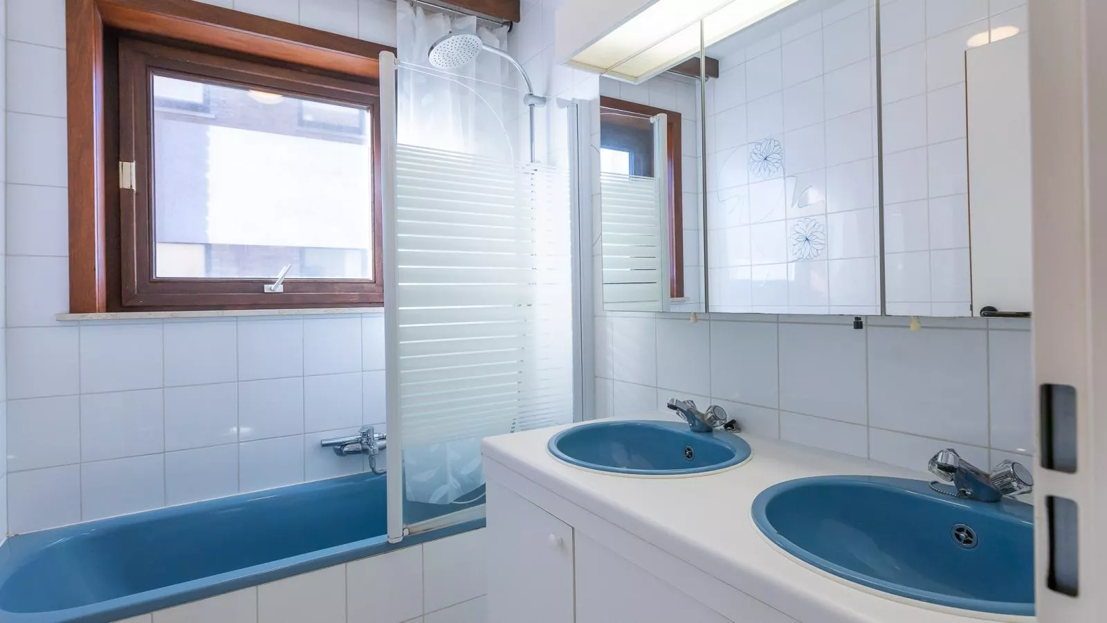 Dunekant - 0203 + parking 6-Badkamer