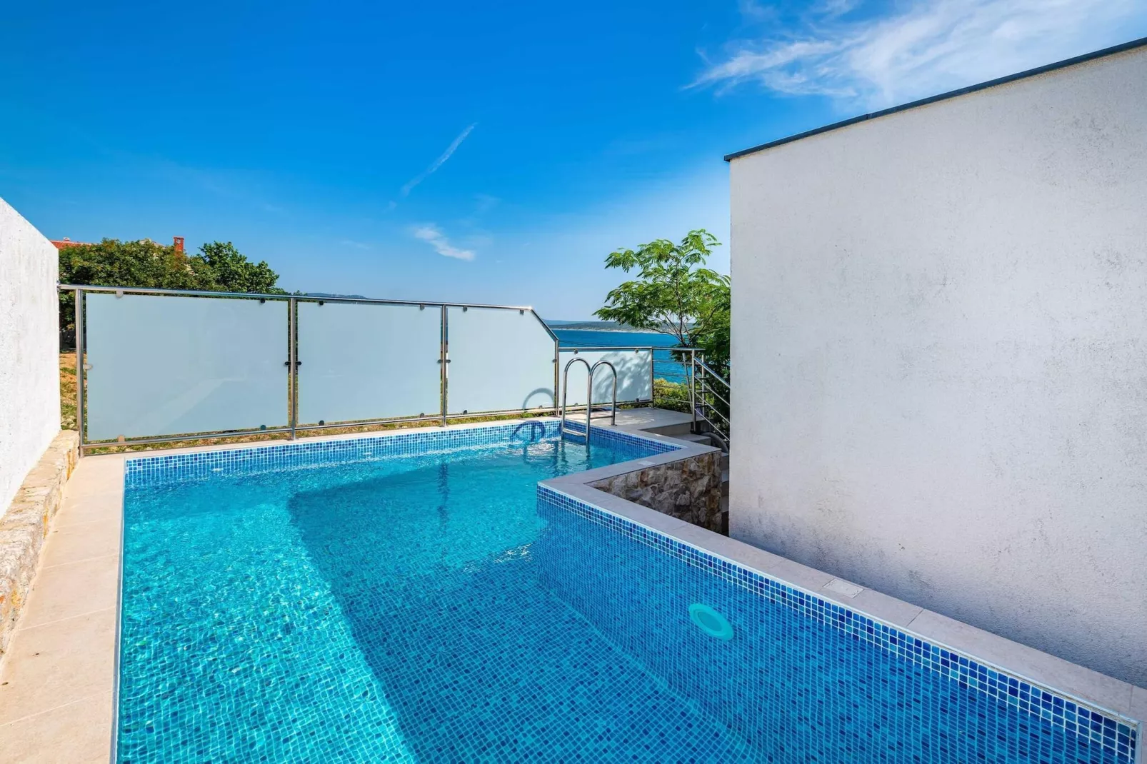 Sea view apartment Dajana-Zwembad