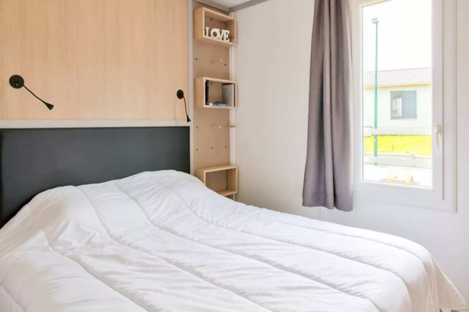 Chalets à Pont l'Abbé-Niet-getagd