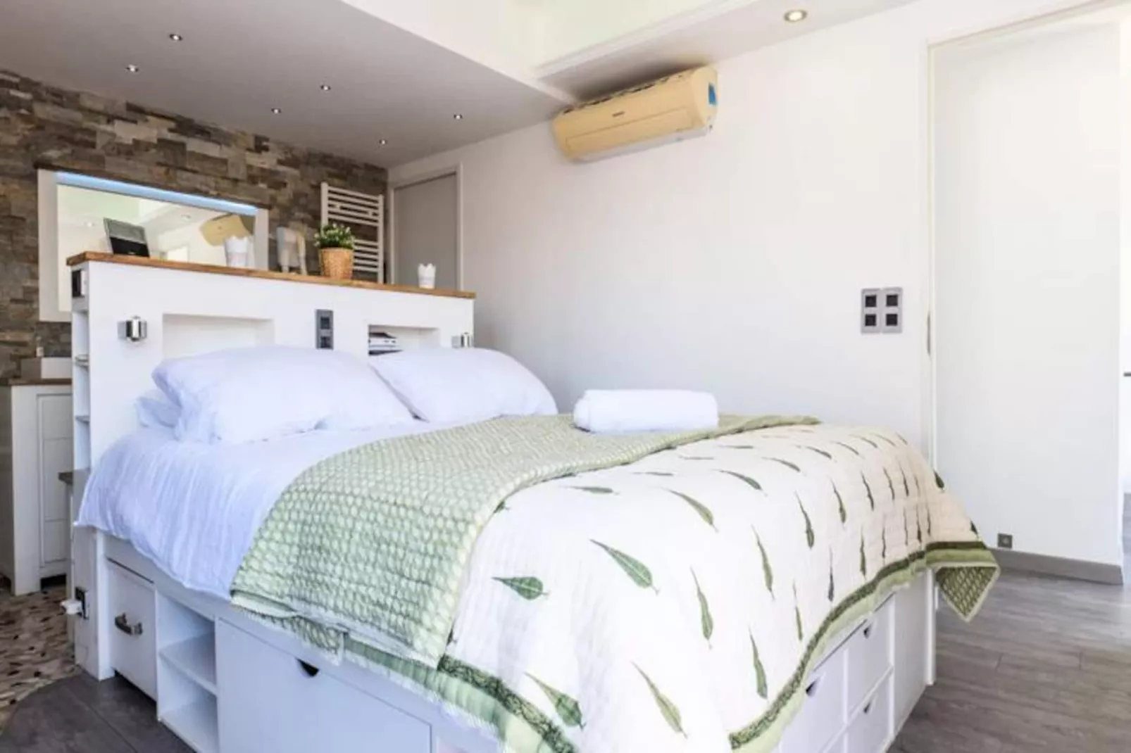 Résidence Duplex En Toit-terrasse &agrave; Deux Pas De La Croisette-Niet-getagd