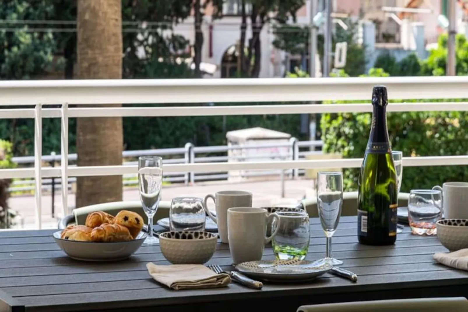 Résidence 2p Résidence Avec Piscine Et Garage, Proche Croisette-Niet-getagd