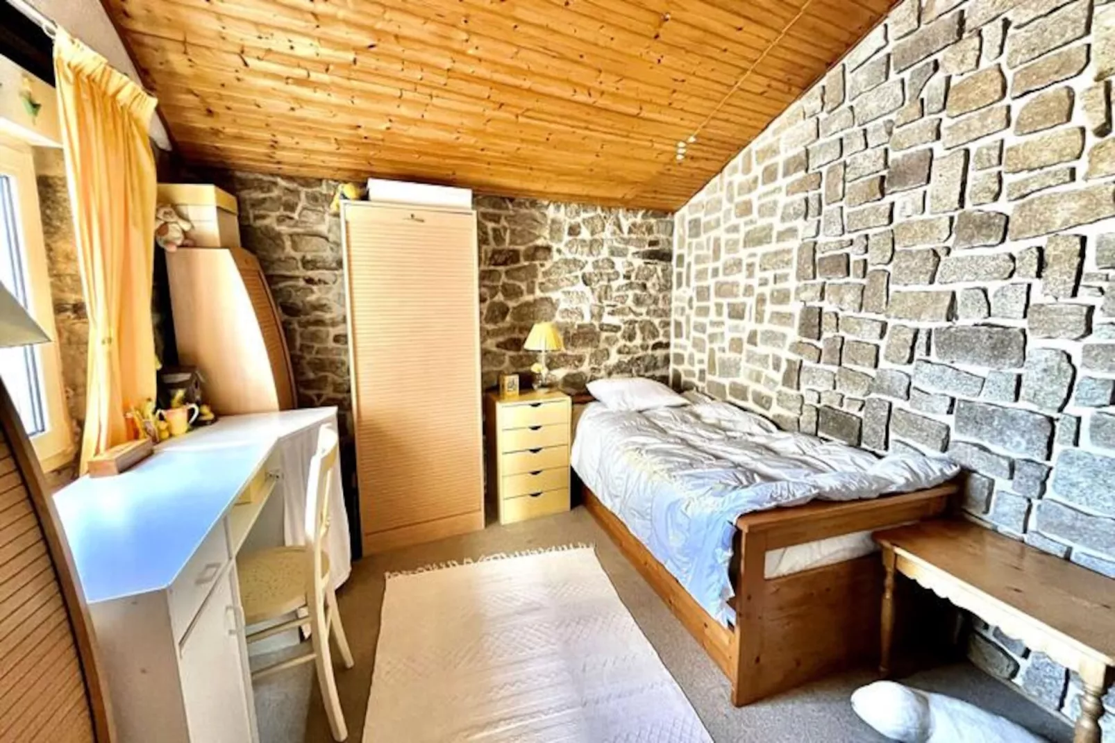 Résidence Rue De La Fontaine-Niet-getagd