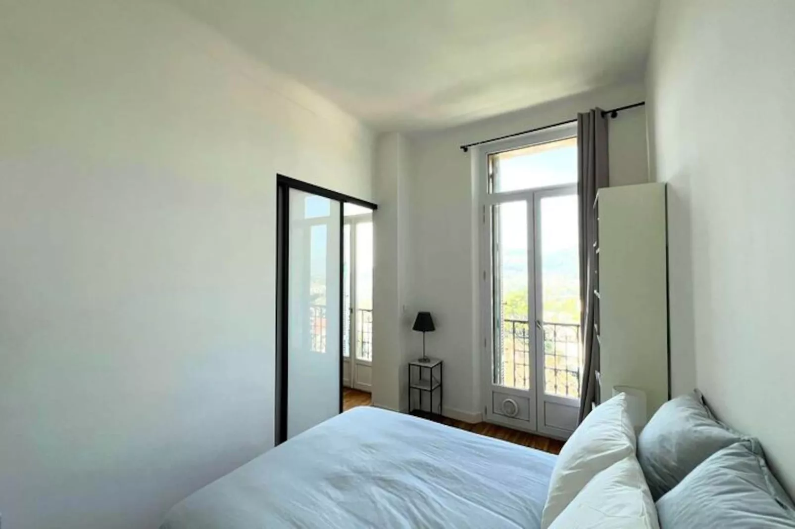 Résidence Le Castel-hyeres-Niet-getagd