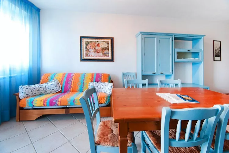 Holiday residence Santa Constanza San Vincenzo-Trilo 6 Comfort-Woonkamer