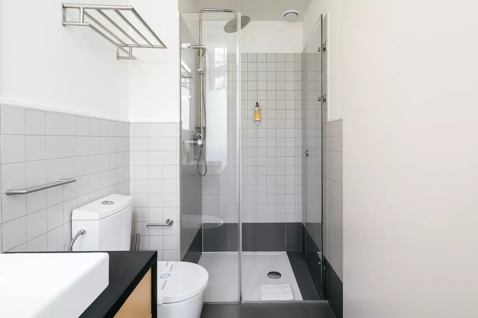 Cotton Cozy Nightlife Studio 301-Badkamer