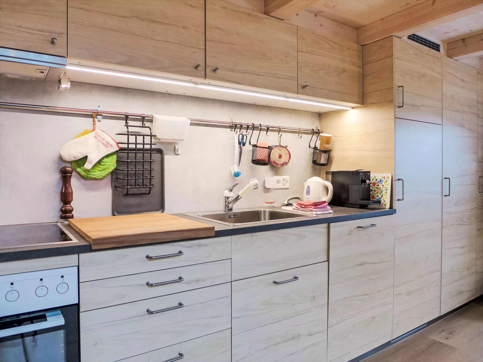 Beim Thor Gross-Binnen