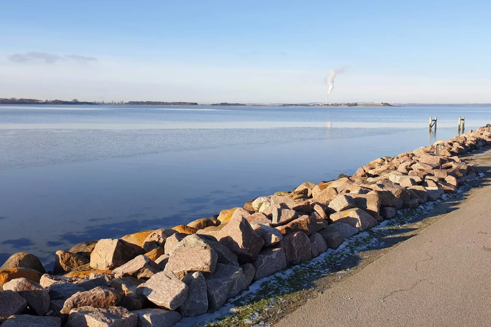 Kustsereniteit bij Fuglsovig-By Traum-Waterzicht