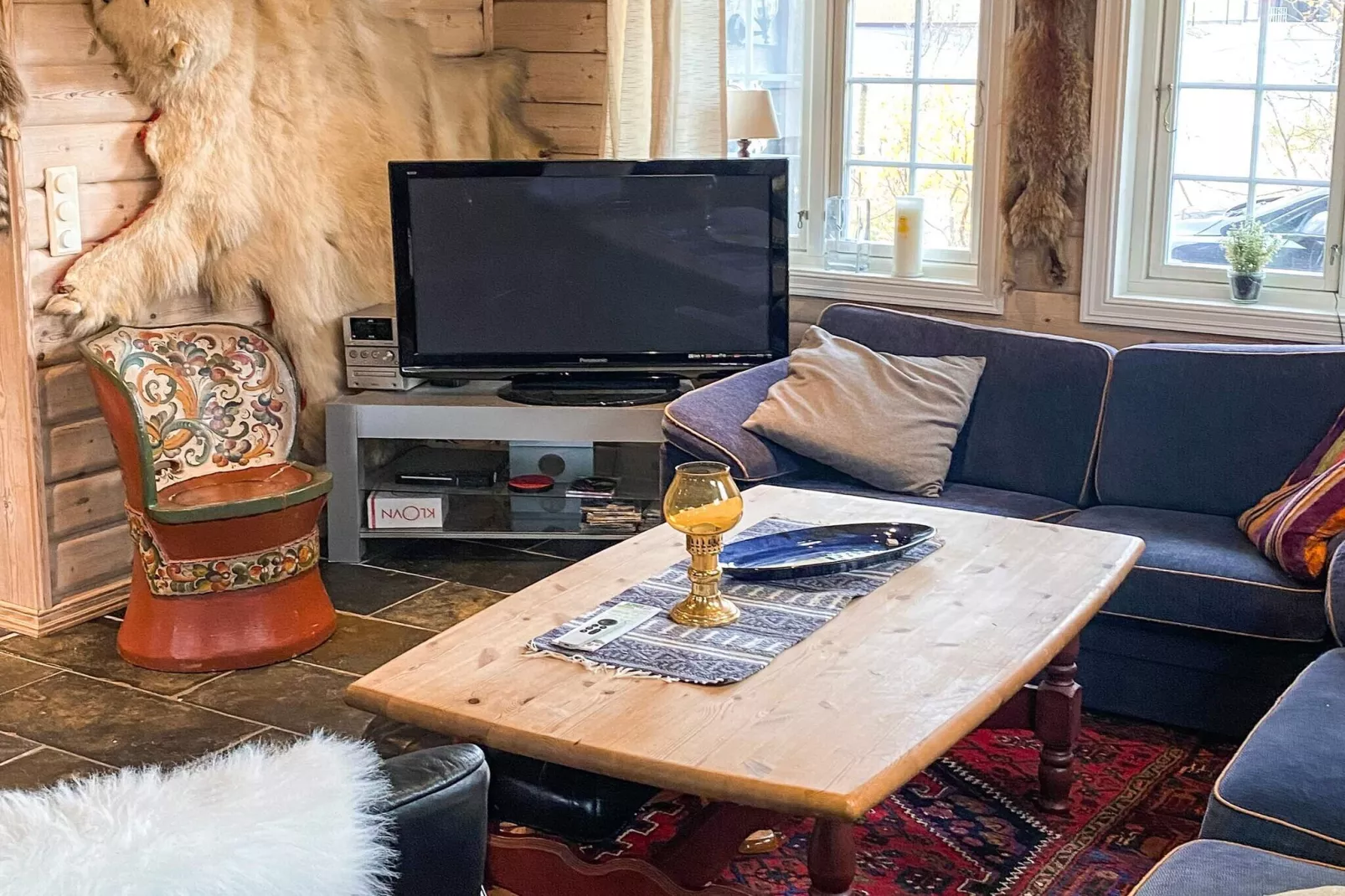 30653-PØLSEBU-Binnen