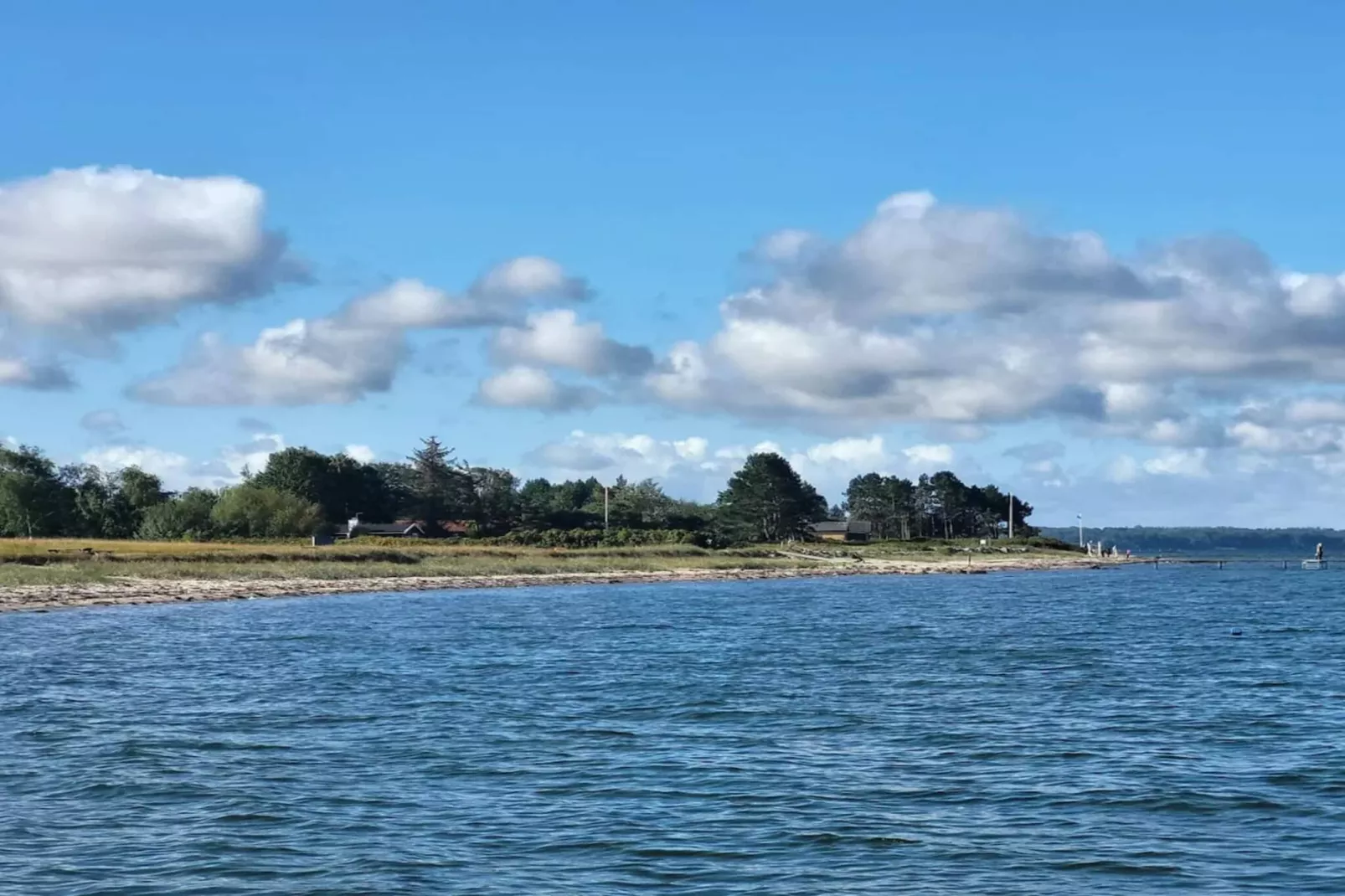 Luxe zwembad retraite bij zee -- By Traum Ferienwohnungen-Waterzicht