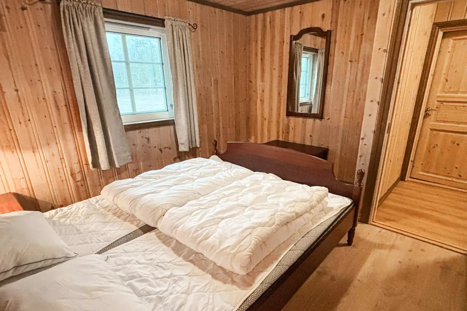 76409 TROLLHYTTA-Binnen