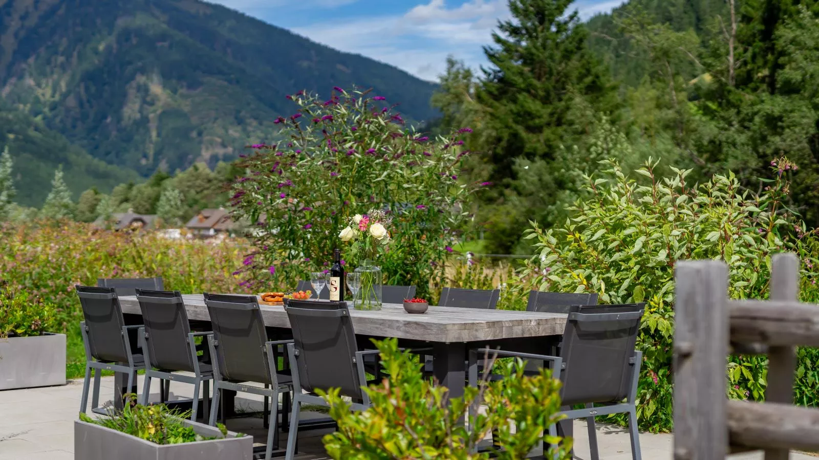 Donnersbach Lodge-Terrasbalkon