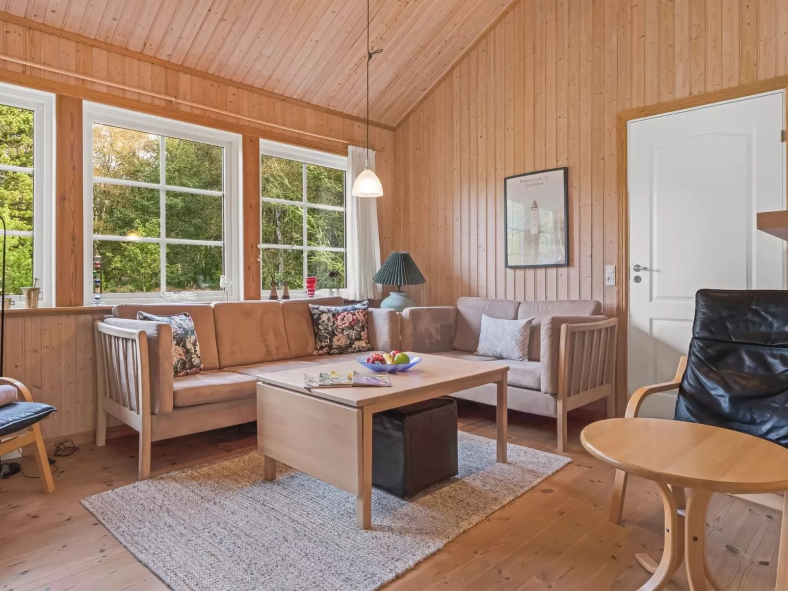 "Bernadine" - 350m from the sea-Binnen