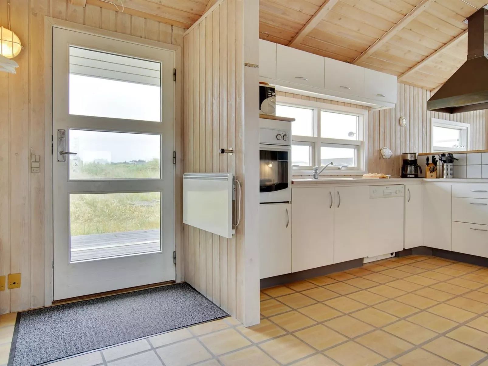 "Viktoria" - 400m from the sea-Binnen