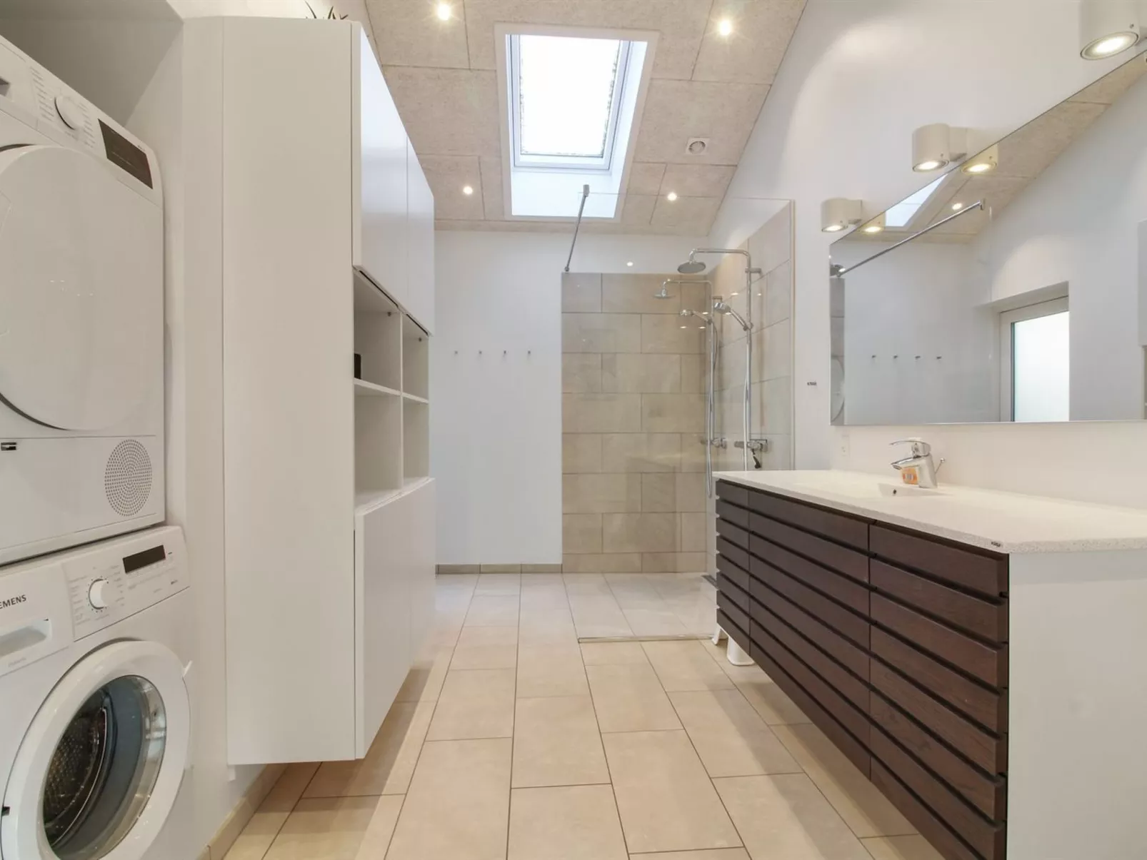 "Harriet" - 800m from the sea-Binnen