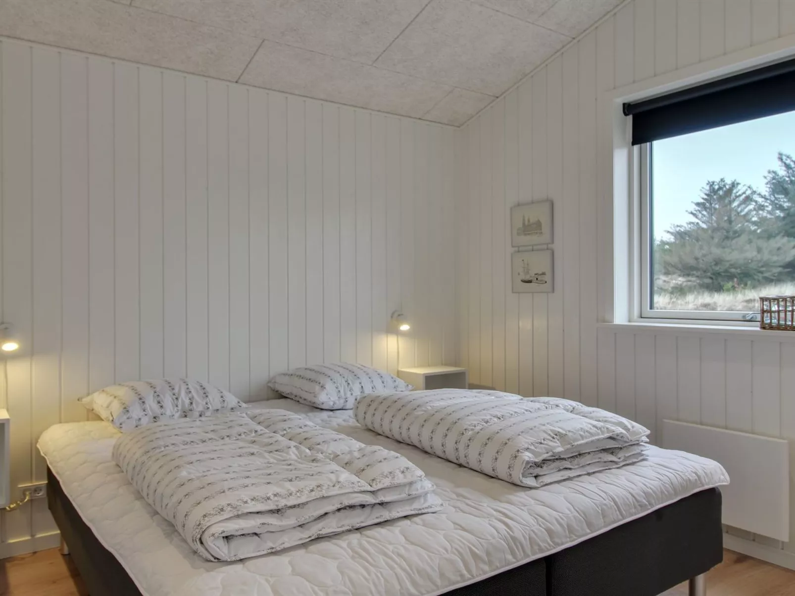 "Jirina" - 750m from the sea-Binnen