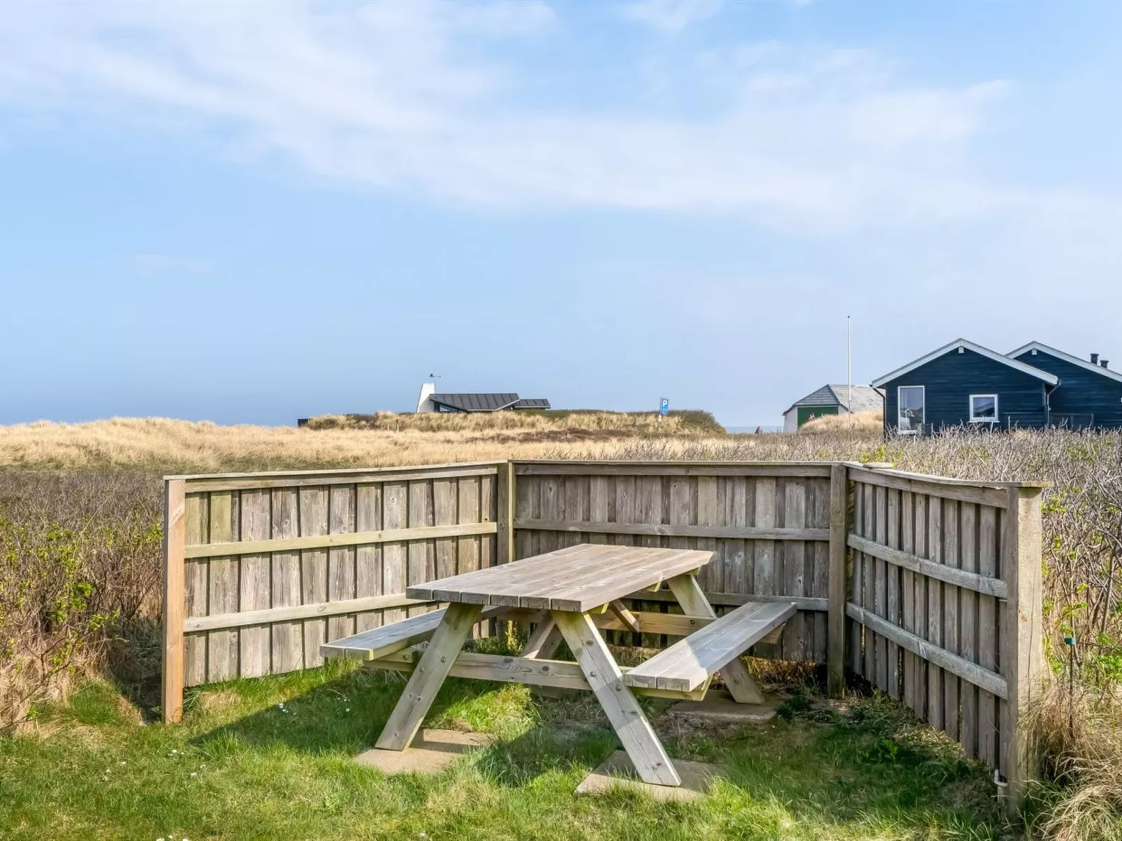 "Holger" - 50m from the sea-Buiten