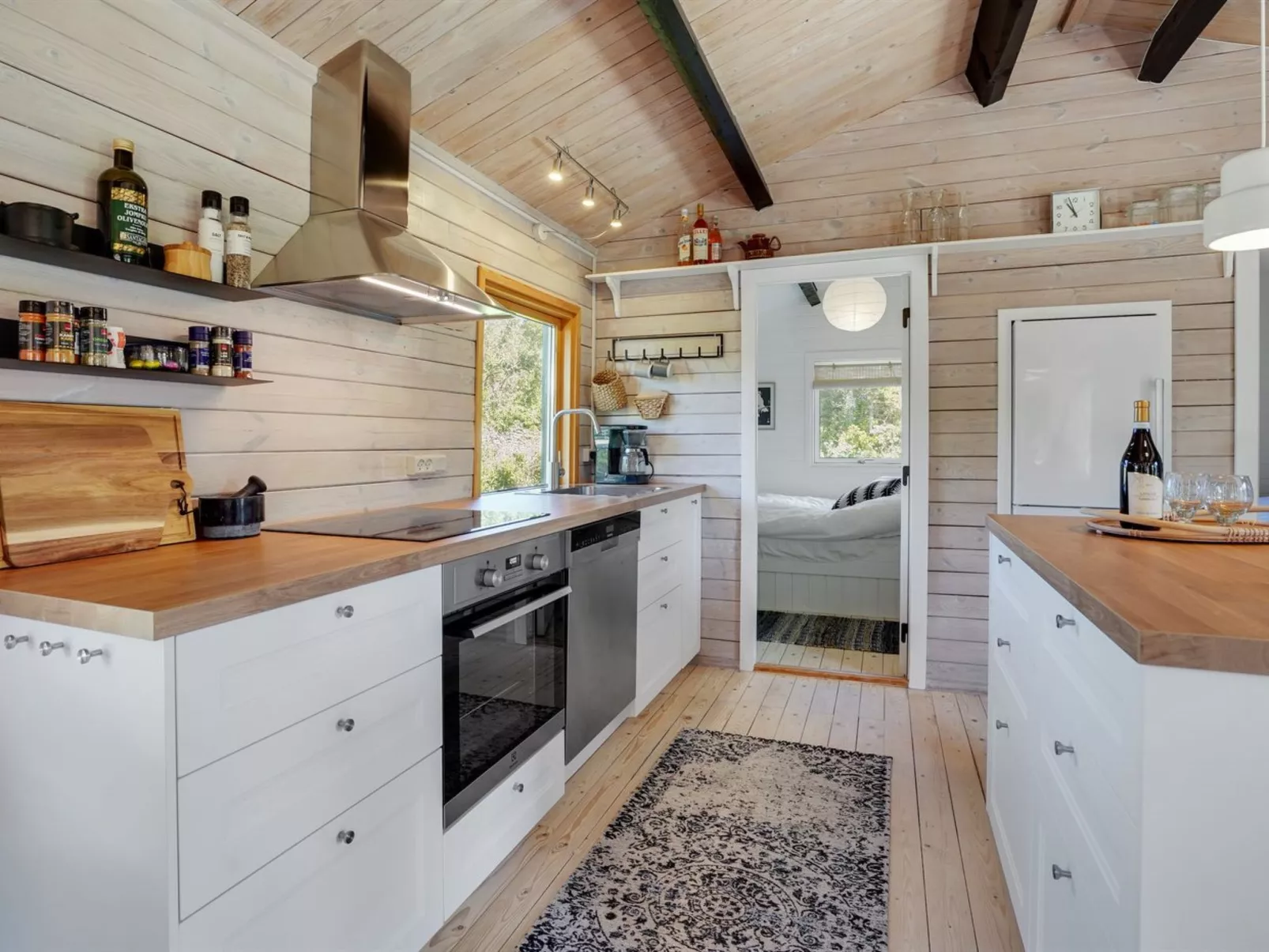 "Skogh" - 600m from the sea-Binnen