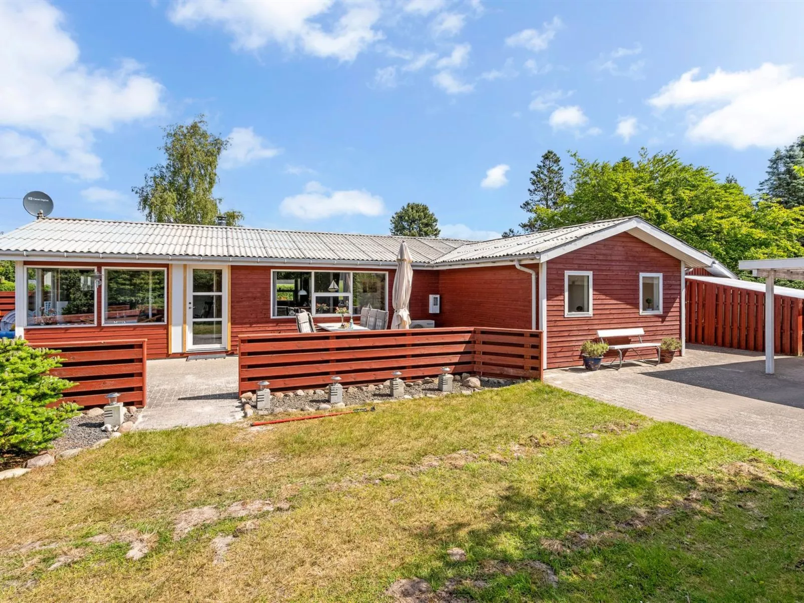 "Mina" - 1.4km from the sea-Buiten