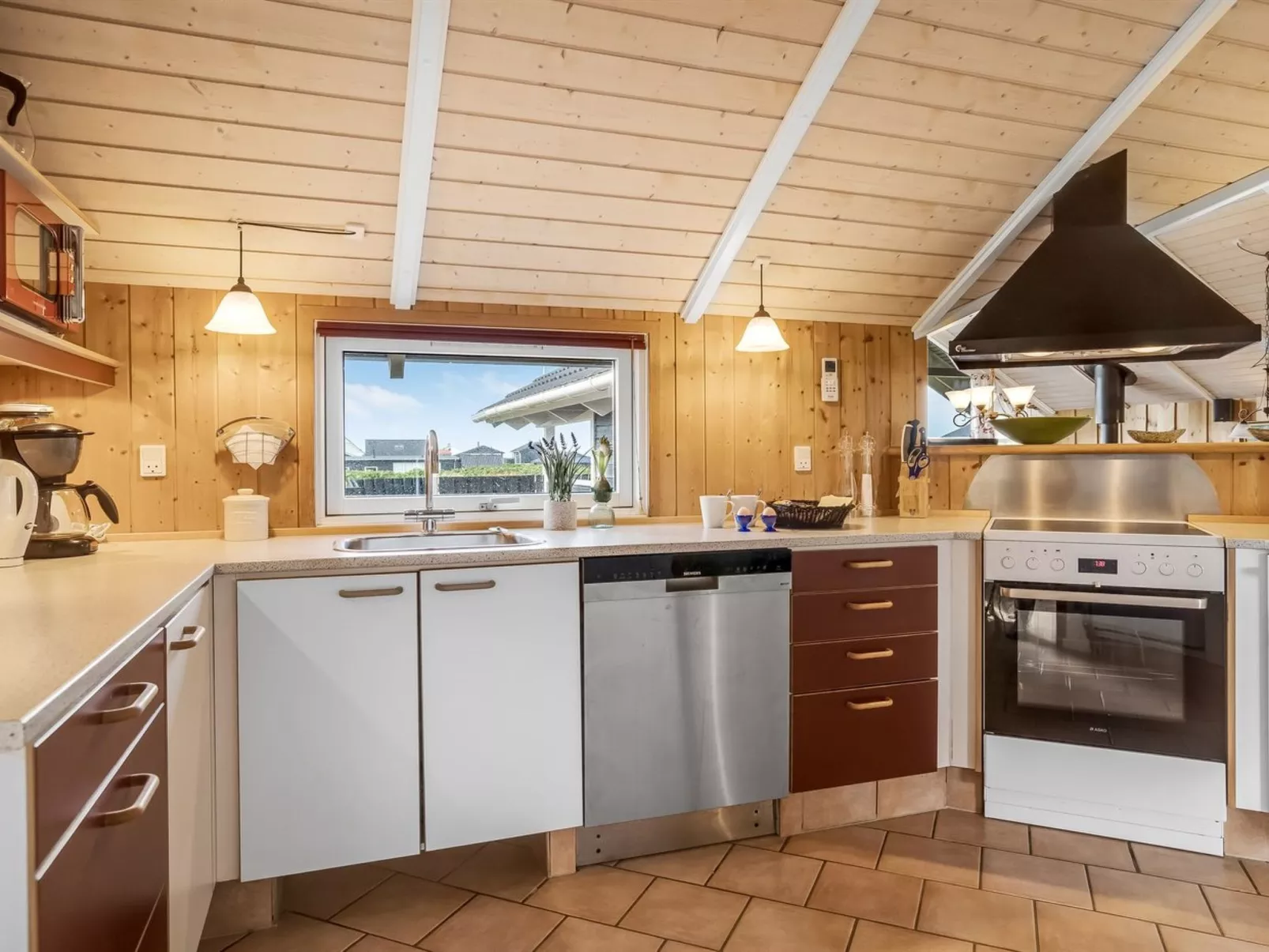 "Freya" - 200m from the sea-Binnen