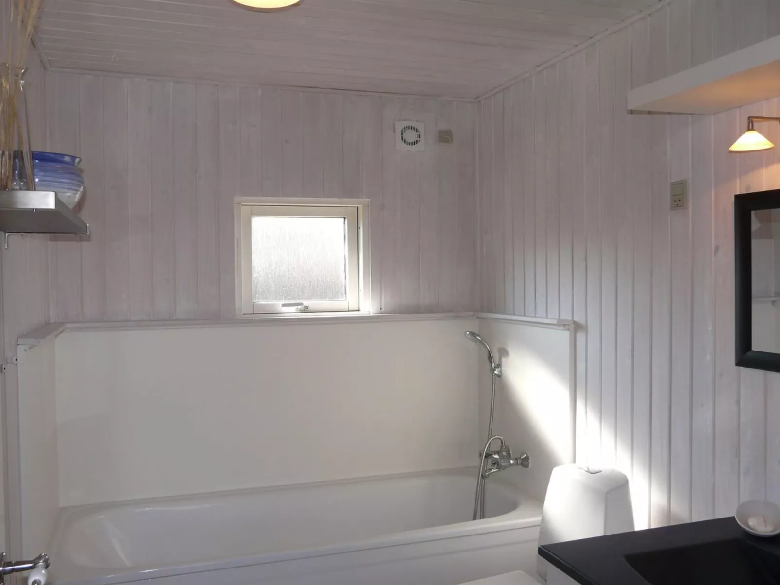 "Kustaa" - 1km from the sea-Binnen