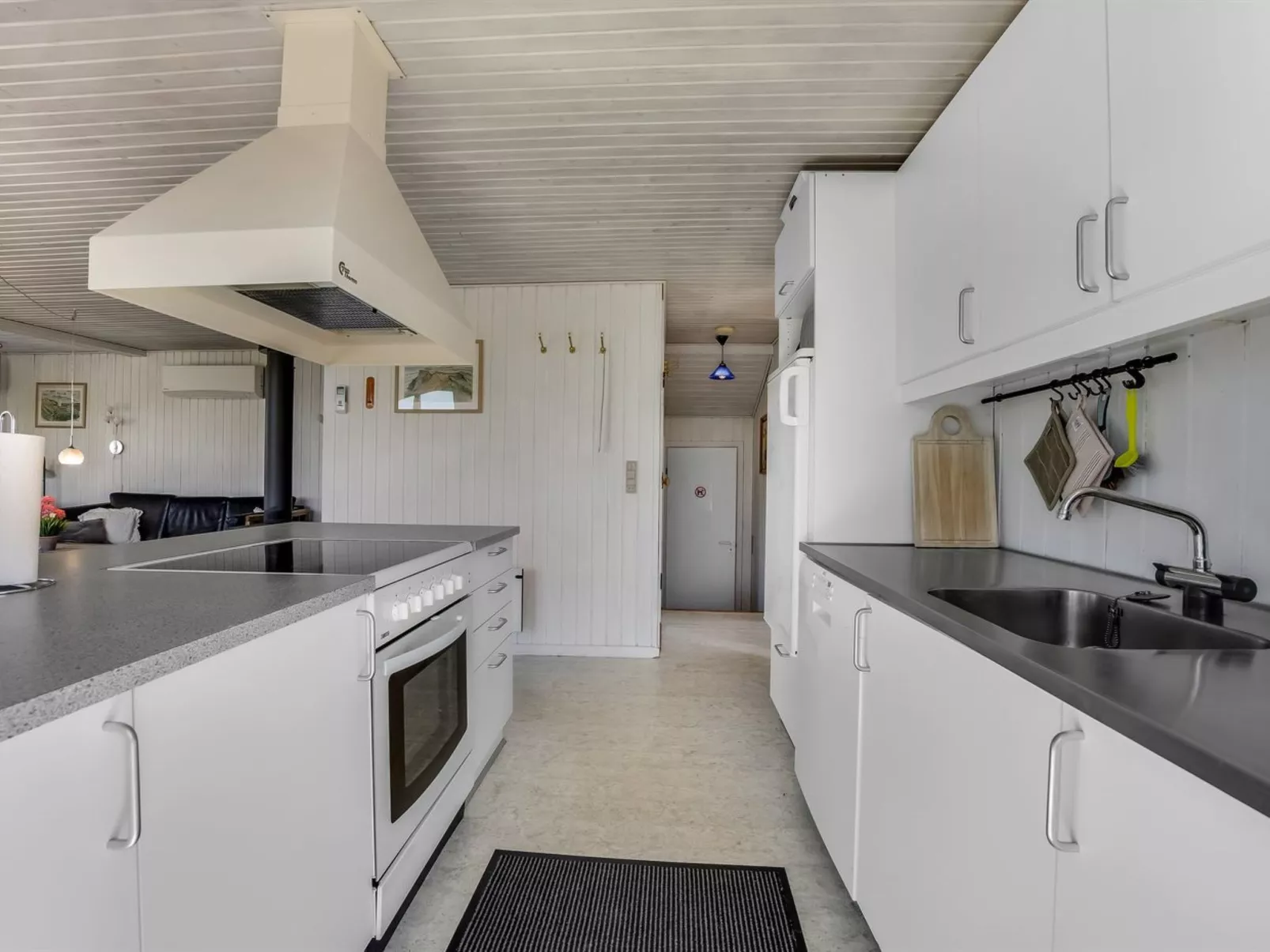 "Olla" - 300m from the sea-Binnen