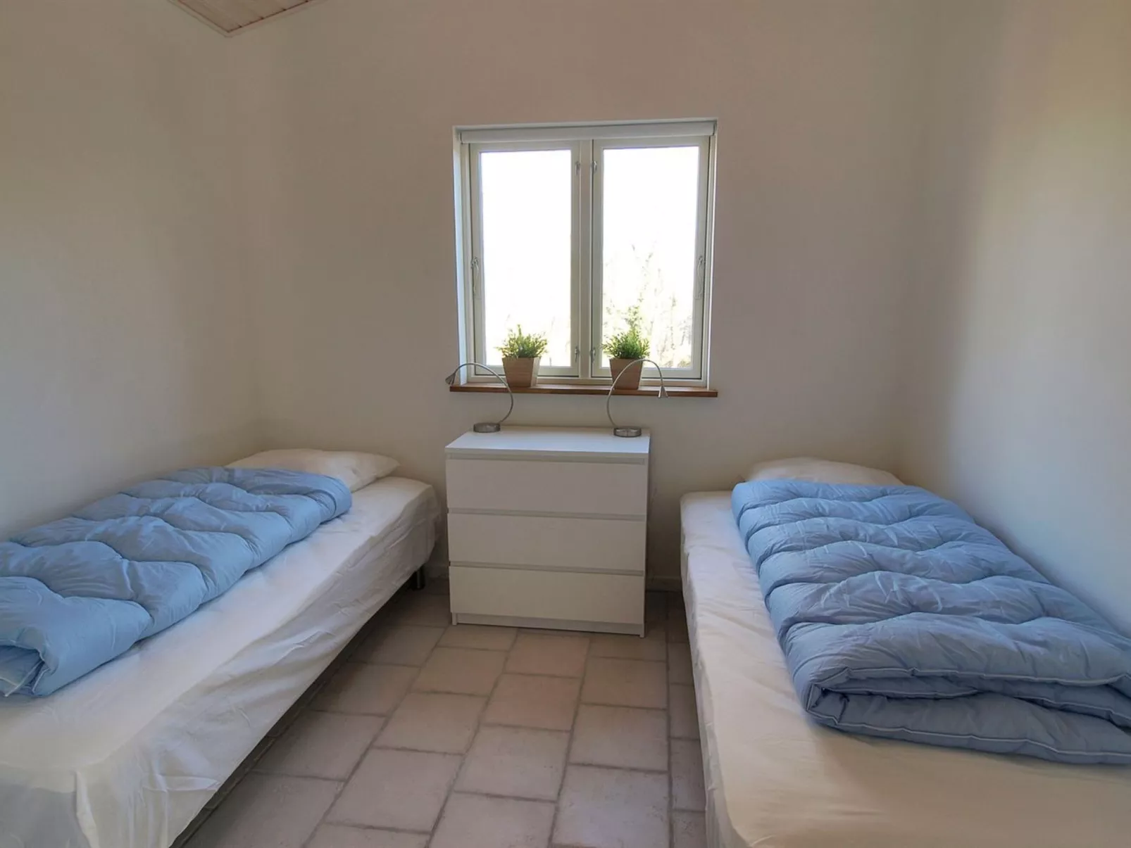 "Lätizia" - 300m from the sea-Binnen