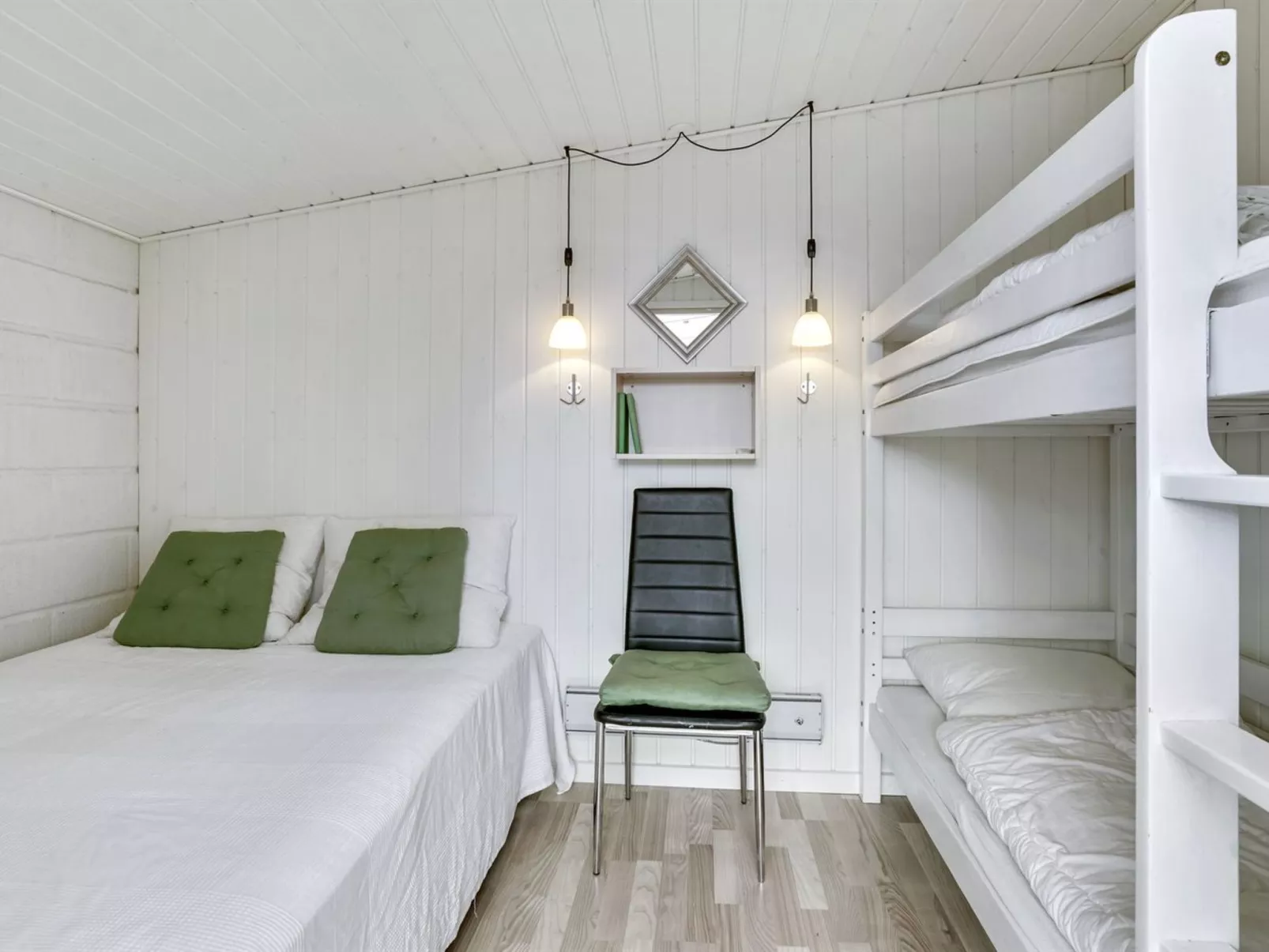 "Alvina" - 25m from the sea-Binnen