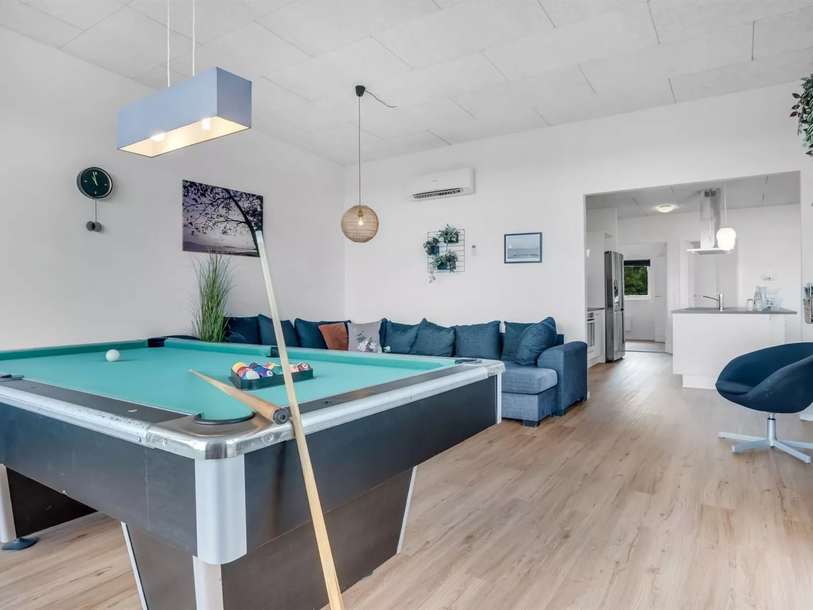 "Eloise" - 50m to the fjord-Binnen