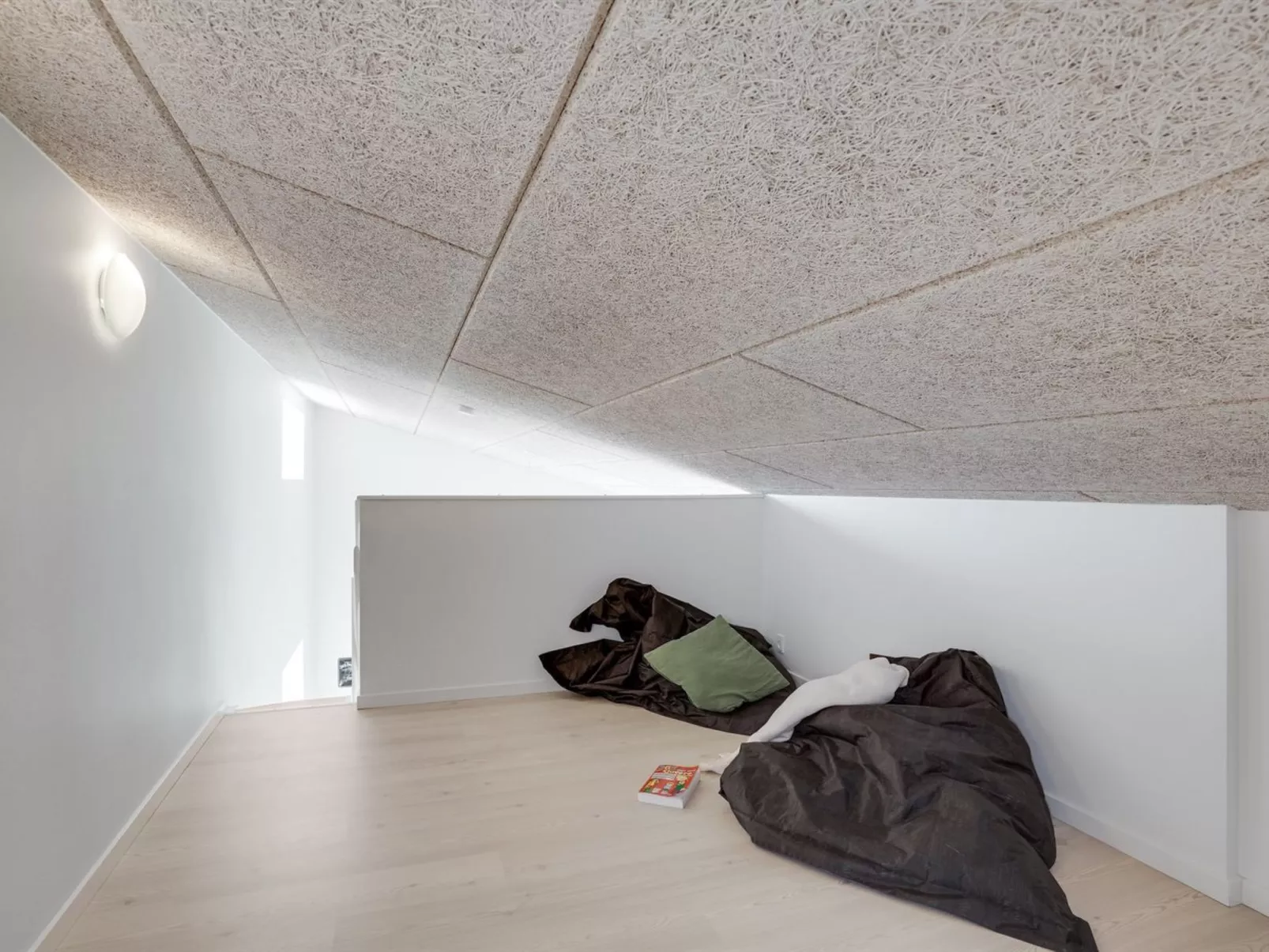 "Vitori" - 800m from the sea-Binnen