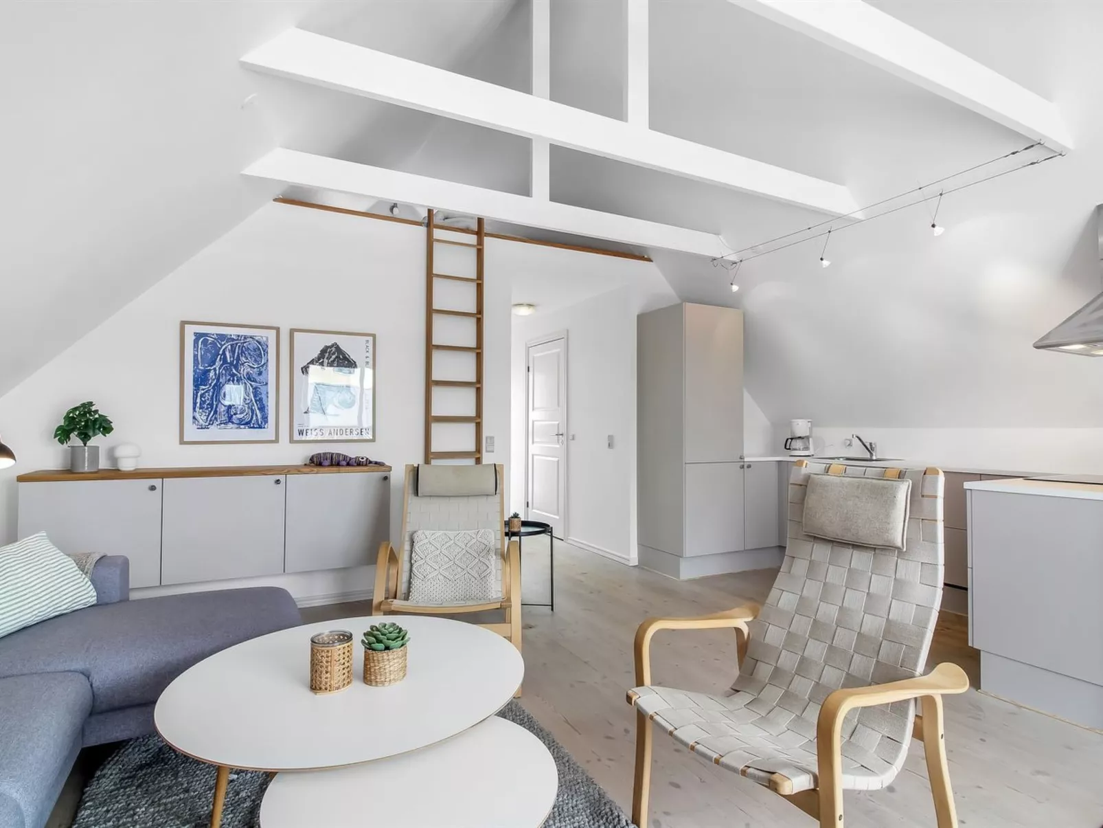 "Poulsen" - 200m from the sea-Binnen