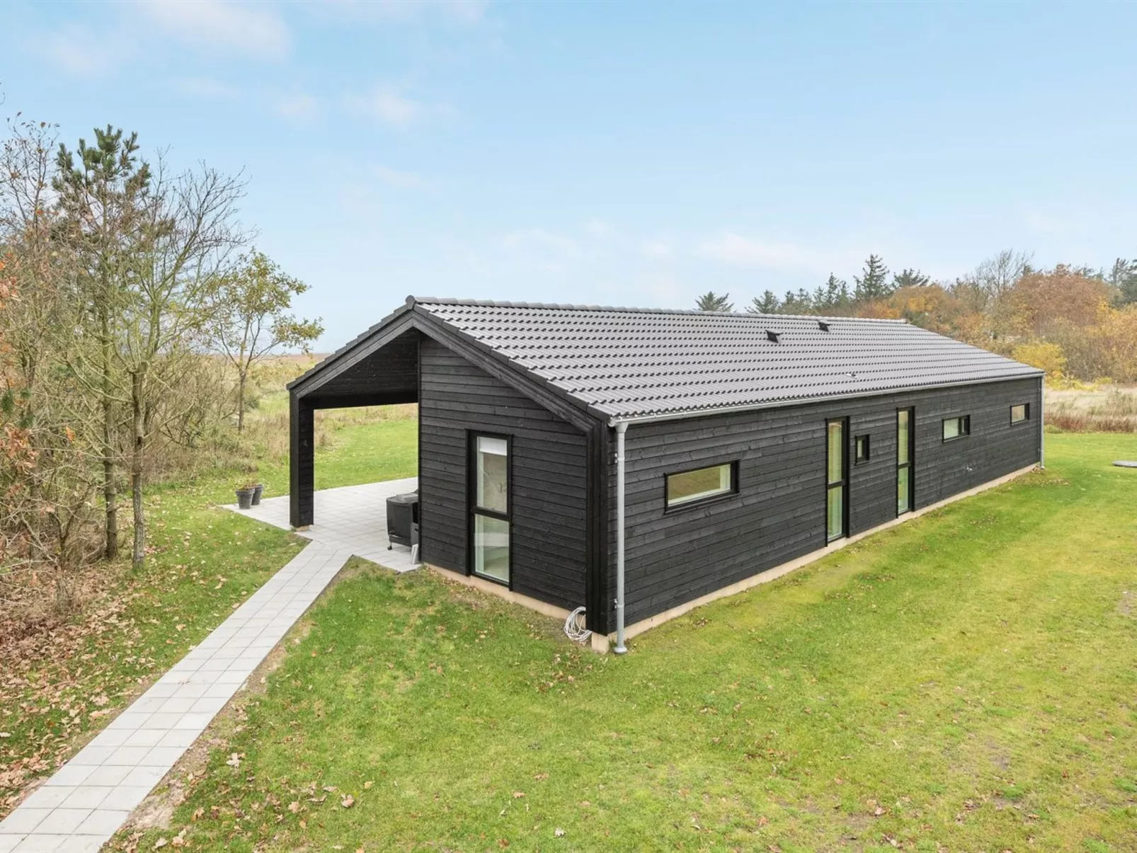 "Tindra" - 30m to the fjord-Buiten