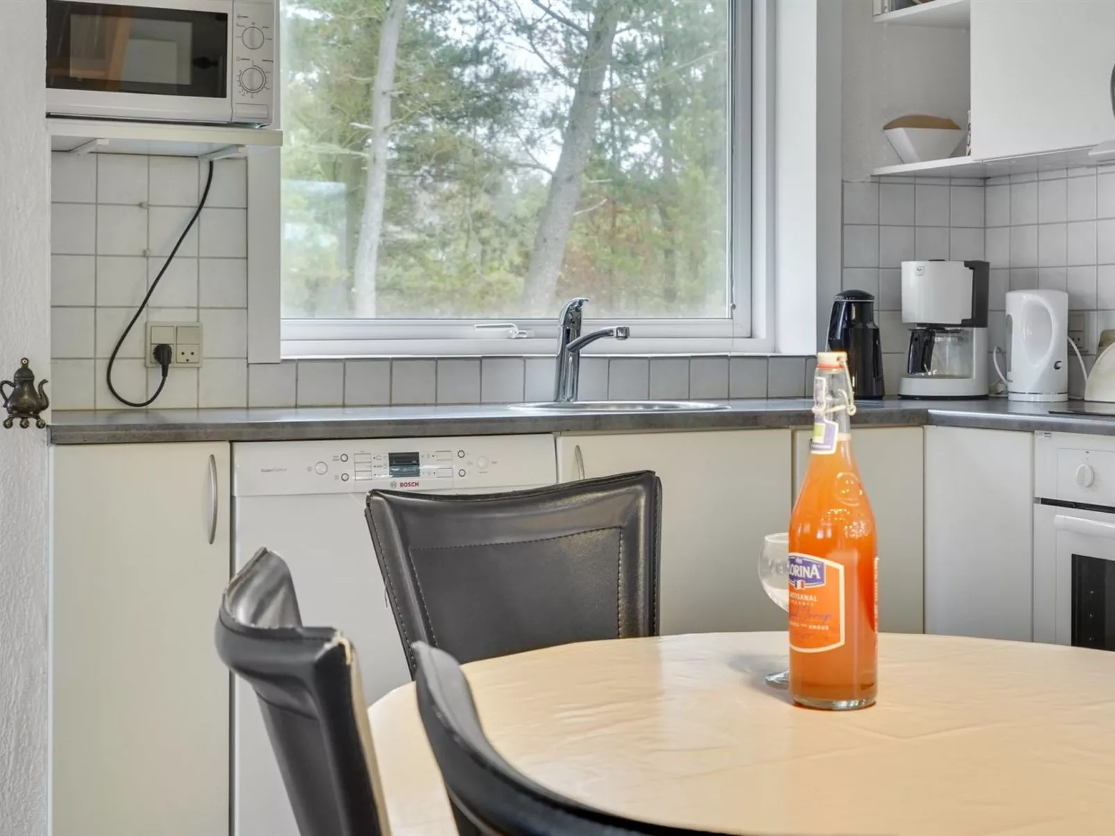 "Lyyli" - 1km from the sea-Binnen