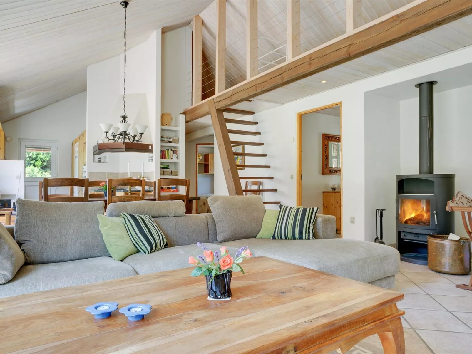 "Arletty" - 1km from the sea-Binnen