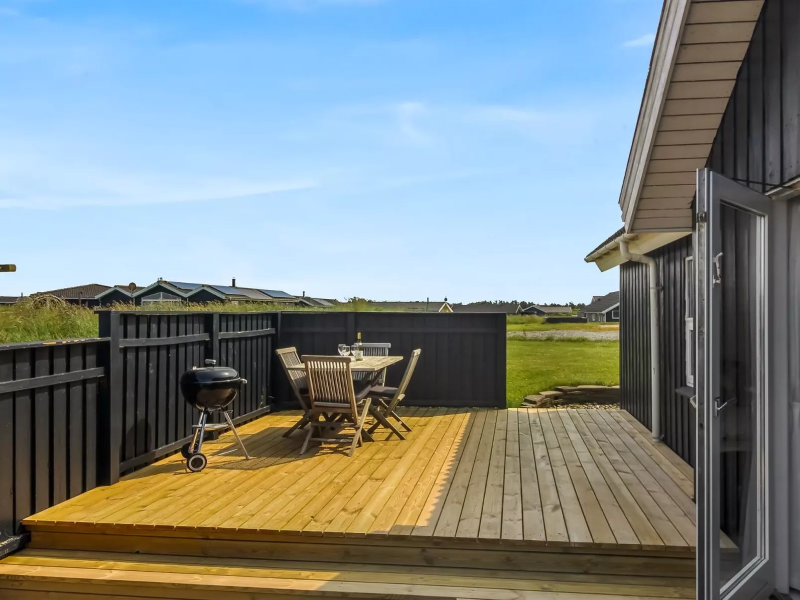 "Wifred" - 250m from the sea-Buiten