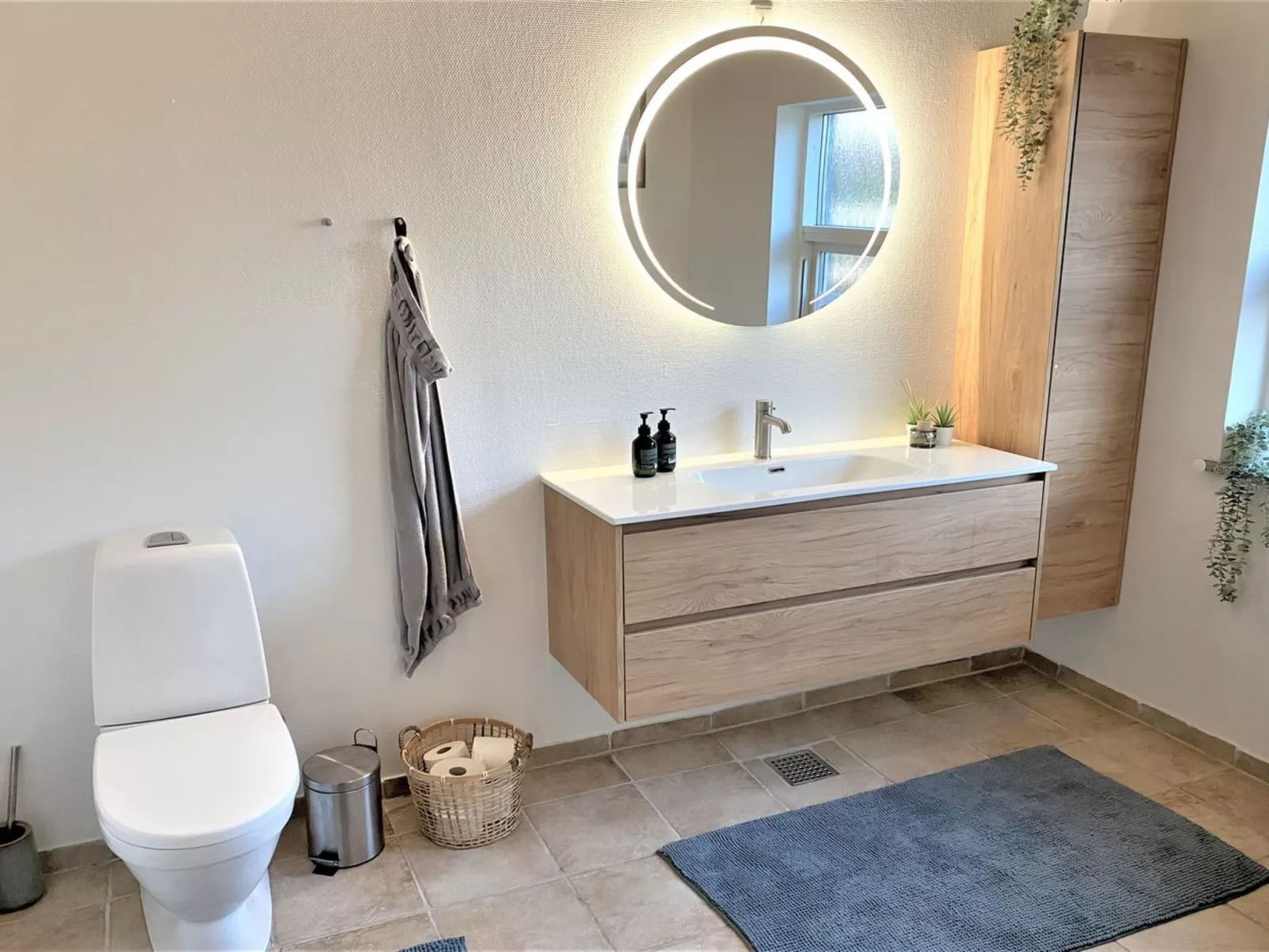 "Thorwith" - 150m from the sea-Binnen