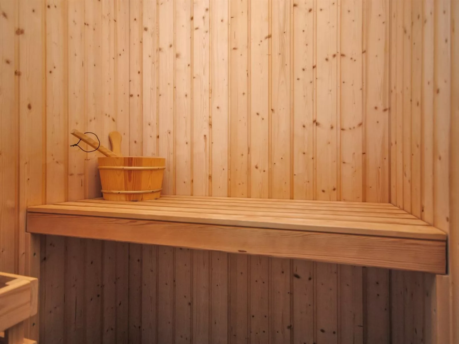 "Etly" - 600m to the fjord-Binnen