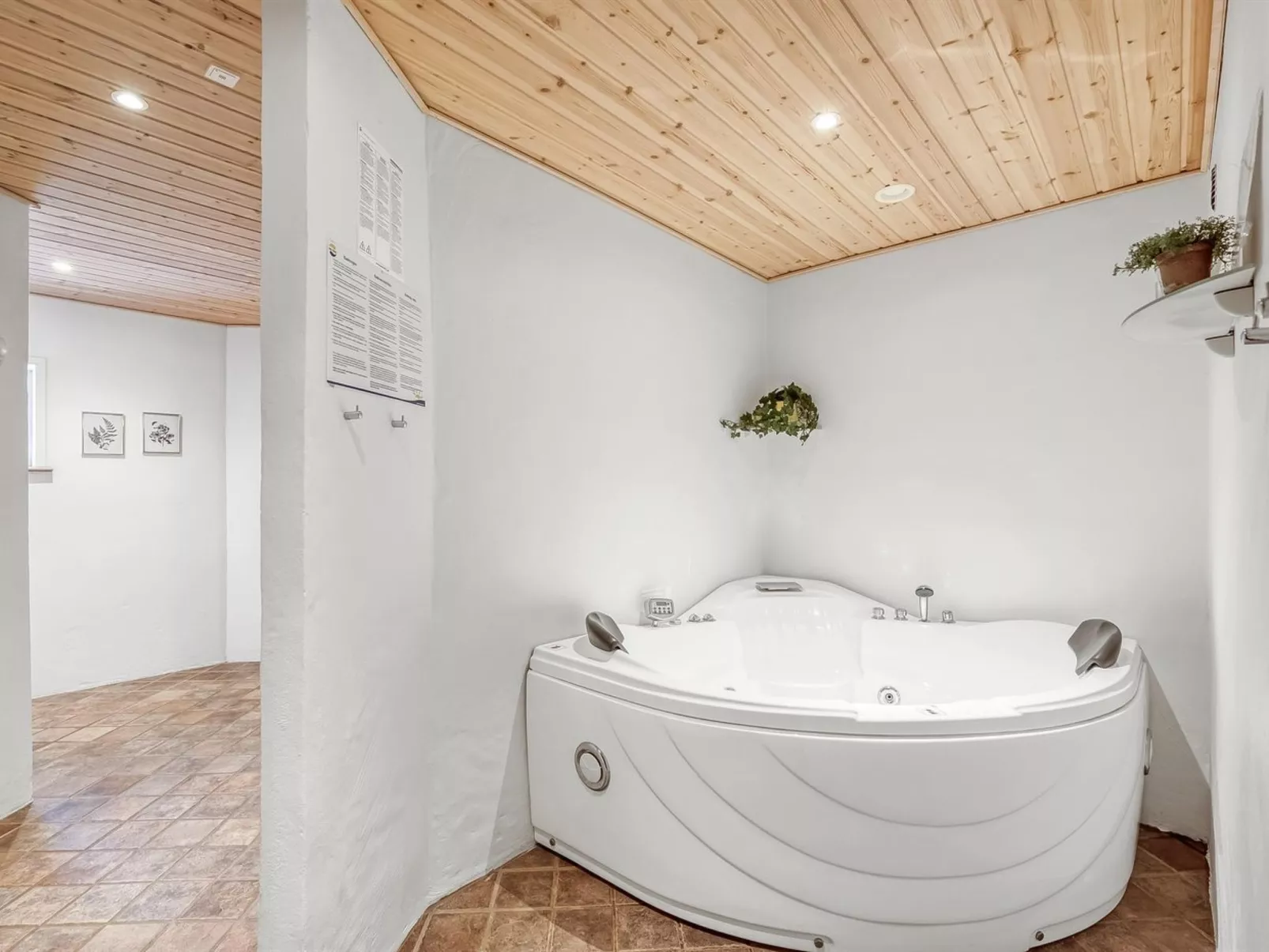 "Ginny" - 300m to the fjord-Binnen