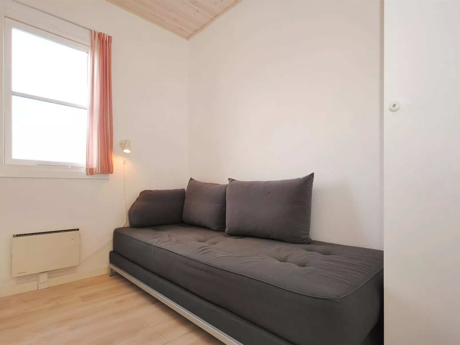 "Benta" - 150m to the fjord-Binnen