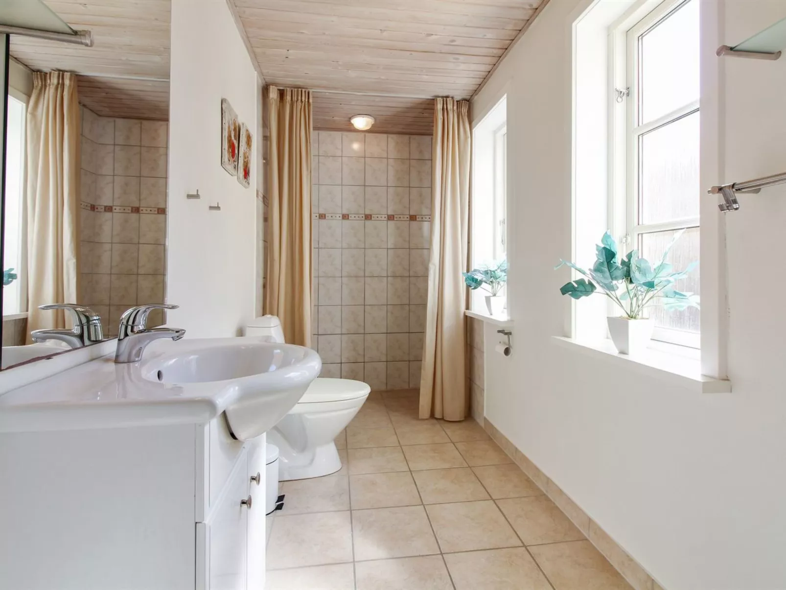 "Faustine" - 500m from the sea-Binnen