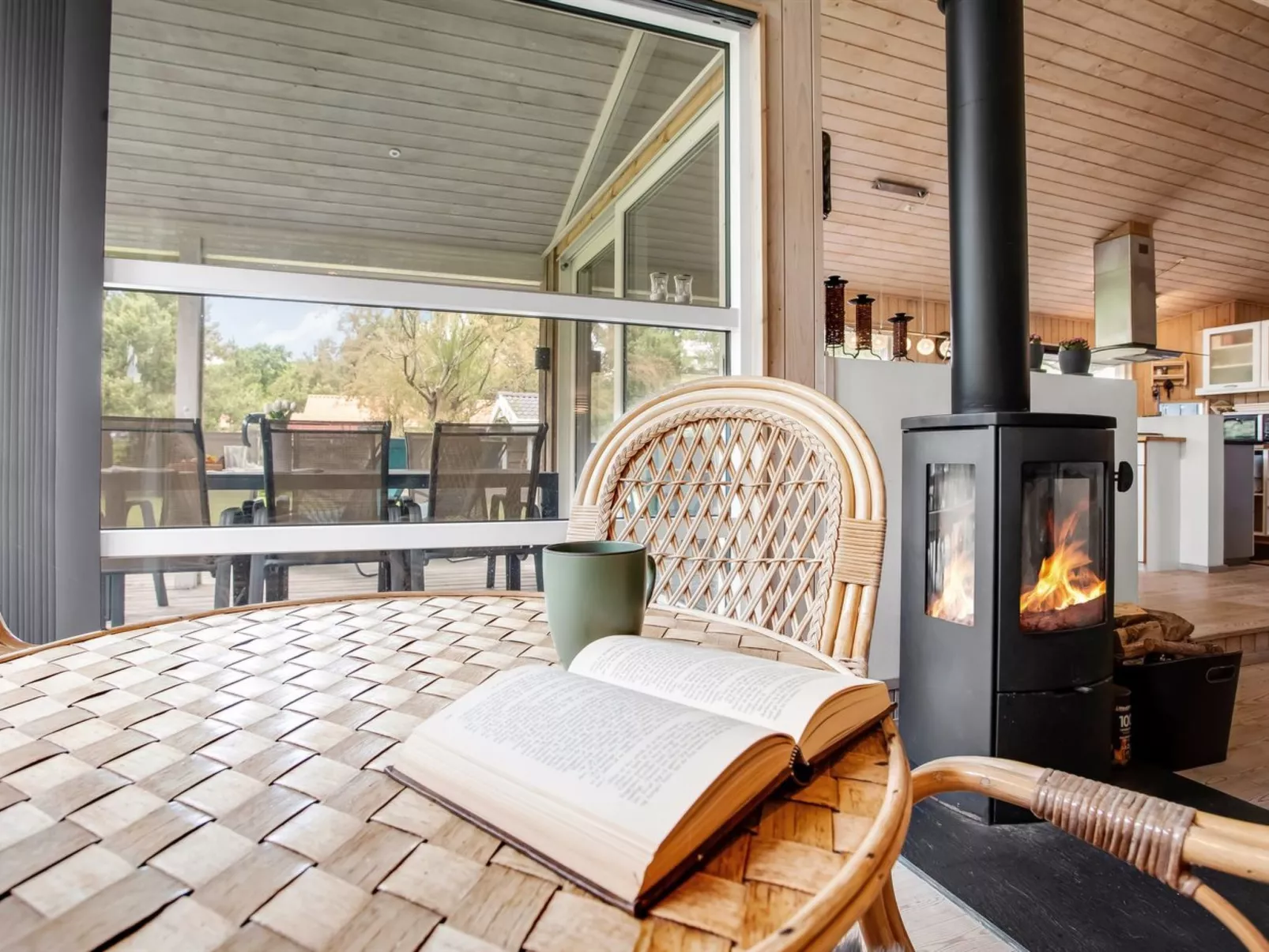 "Fatlinda" - 1km from the sea-Binnen