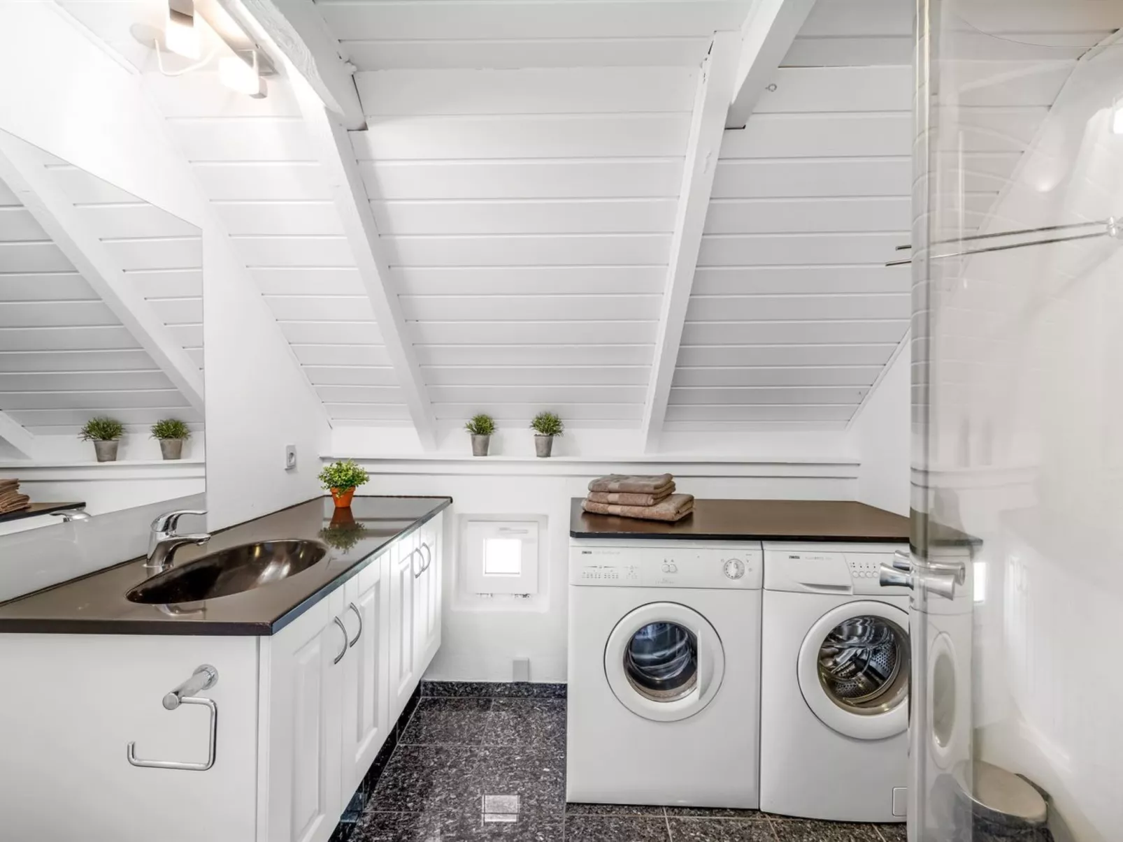 "Franciska" - 800m from the sea-Binnen