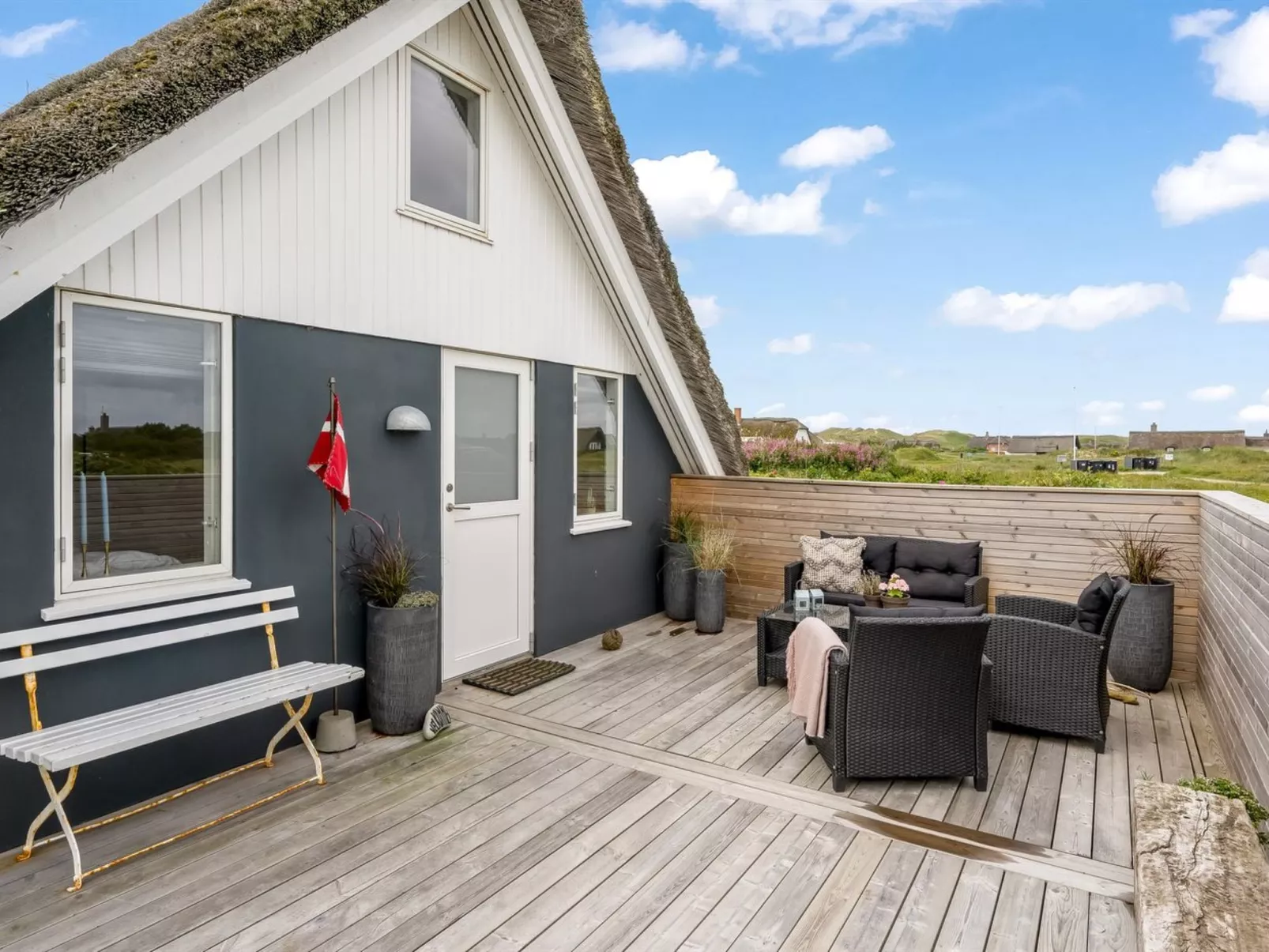 "Hen" - 400m from the sea-Buiten