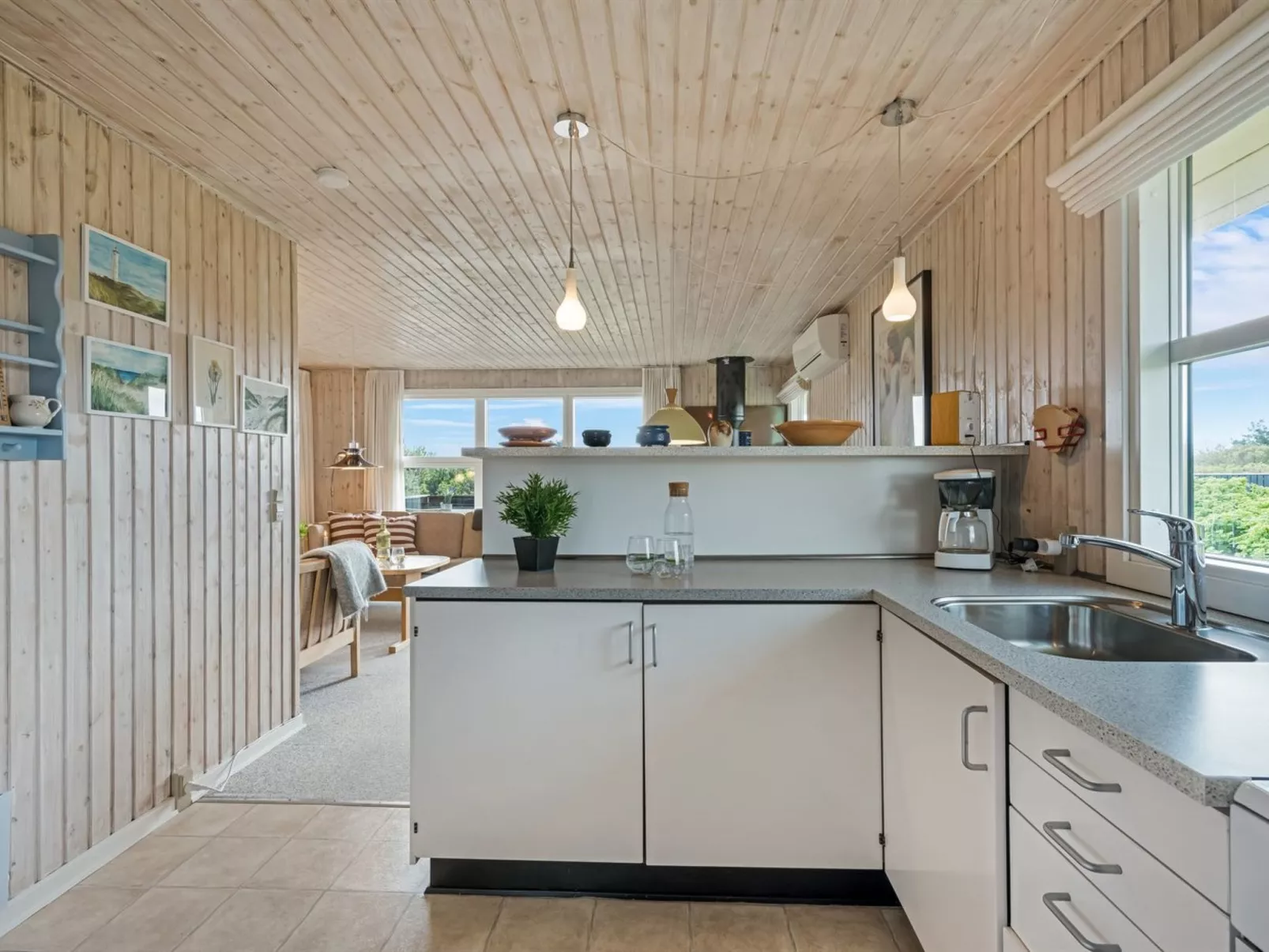 "Gertine" - 650m to the fjord-Binnen