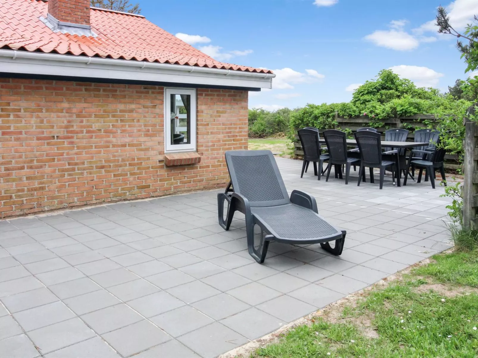 "Svane" - 1.2km from the sea-Buiten