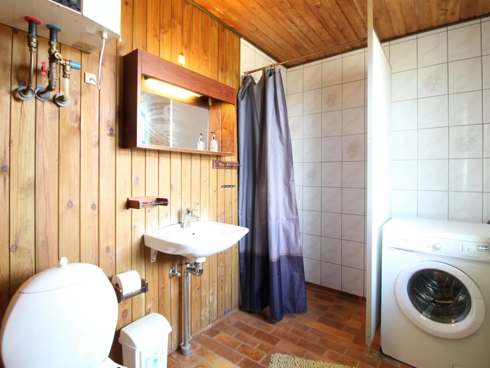 "Rami" -  from the sea-Binnen