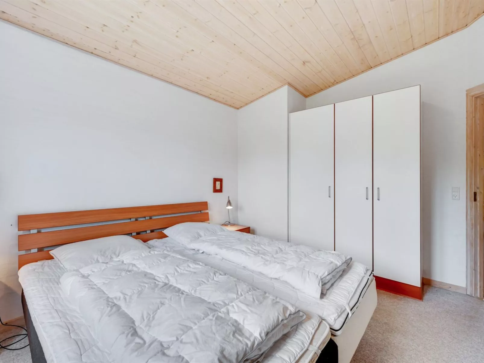 "Rika" - 525m to the fjord-Binnen