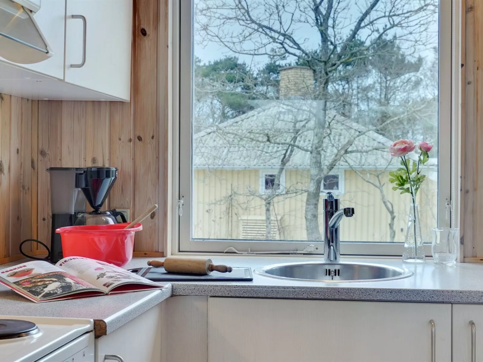 "Halla" - 200m to the fjord-Binnen